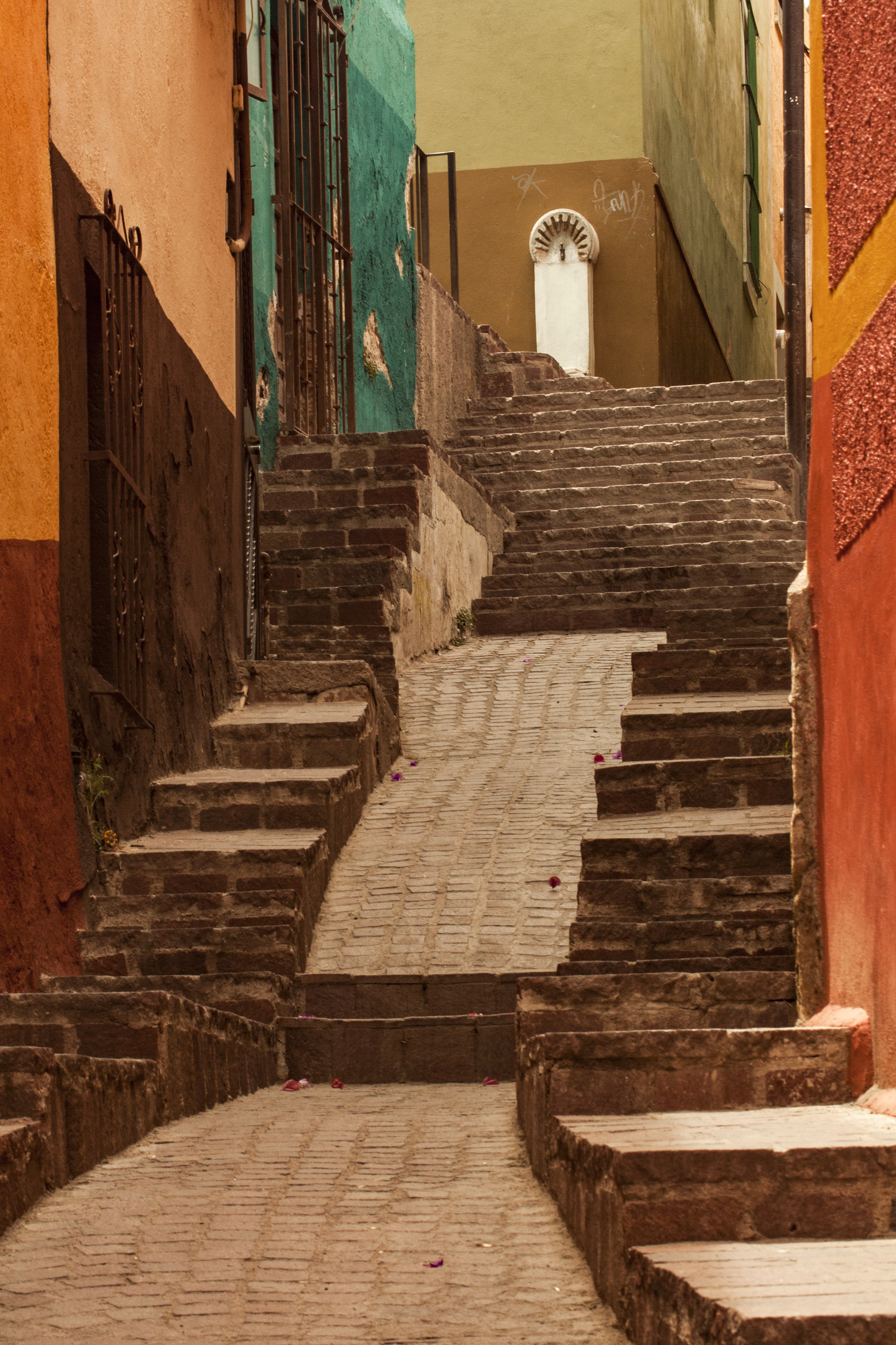 The ascent to the alley Guanajuato, Guanajuato, México