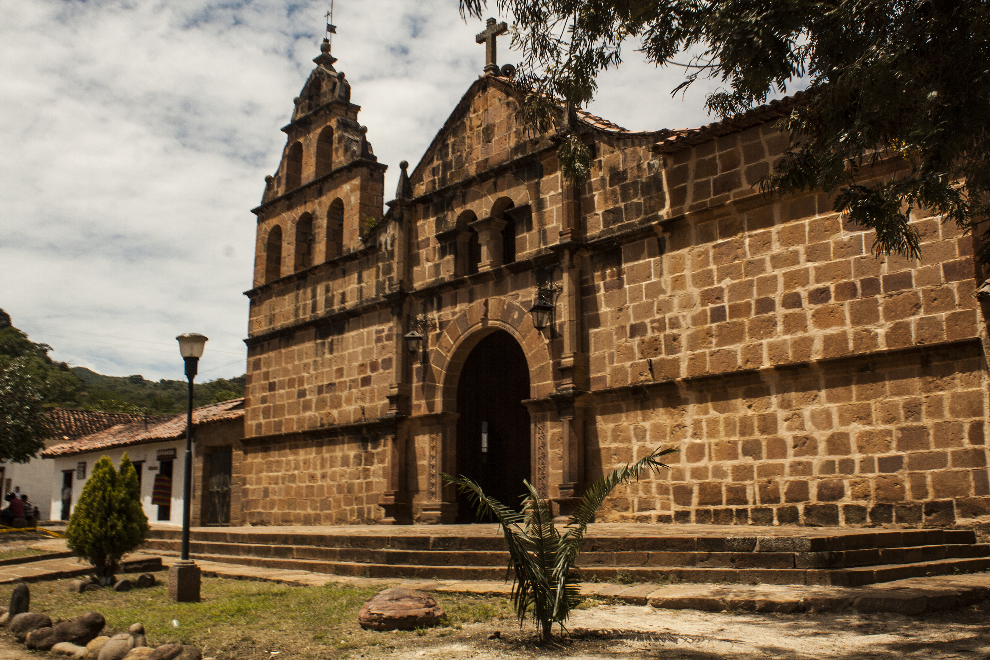 La iglesia del pueblo Guare, Santander, Colombia