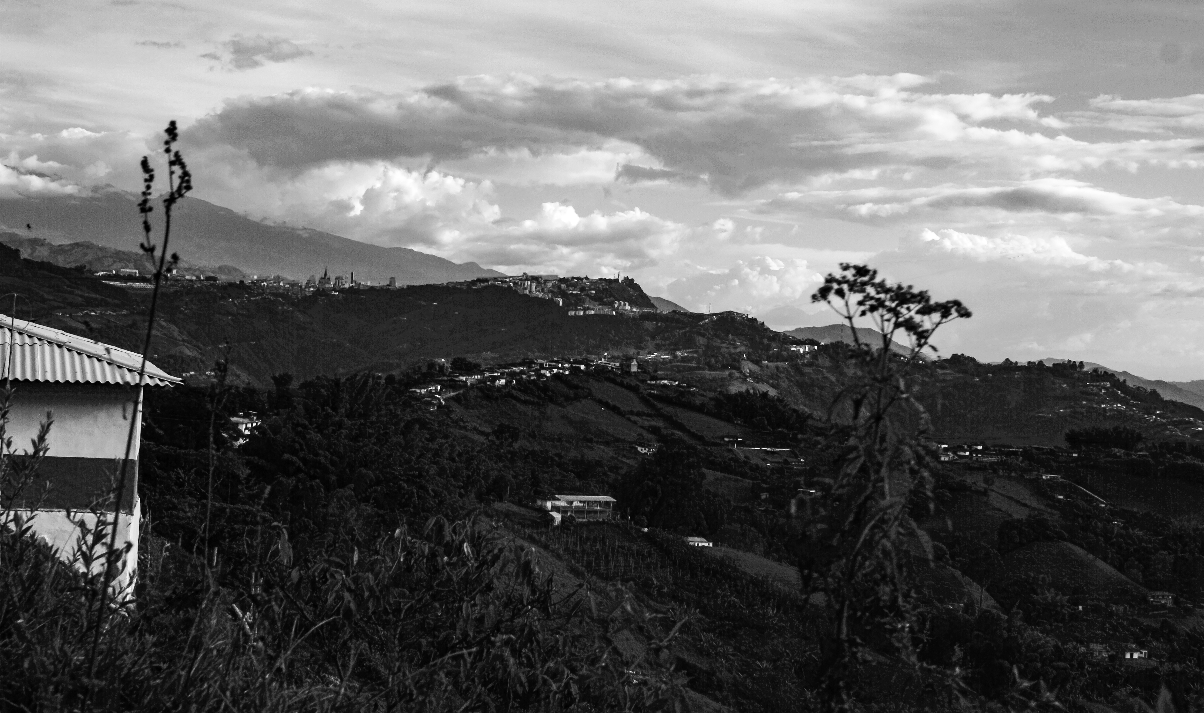 Vista hacia Manizales Pueblo Bonito, Caldas, Colombia