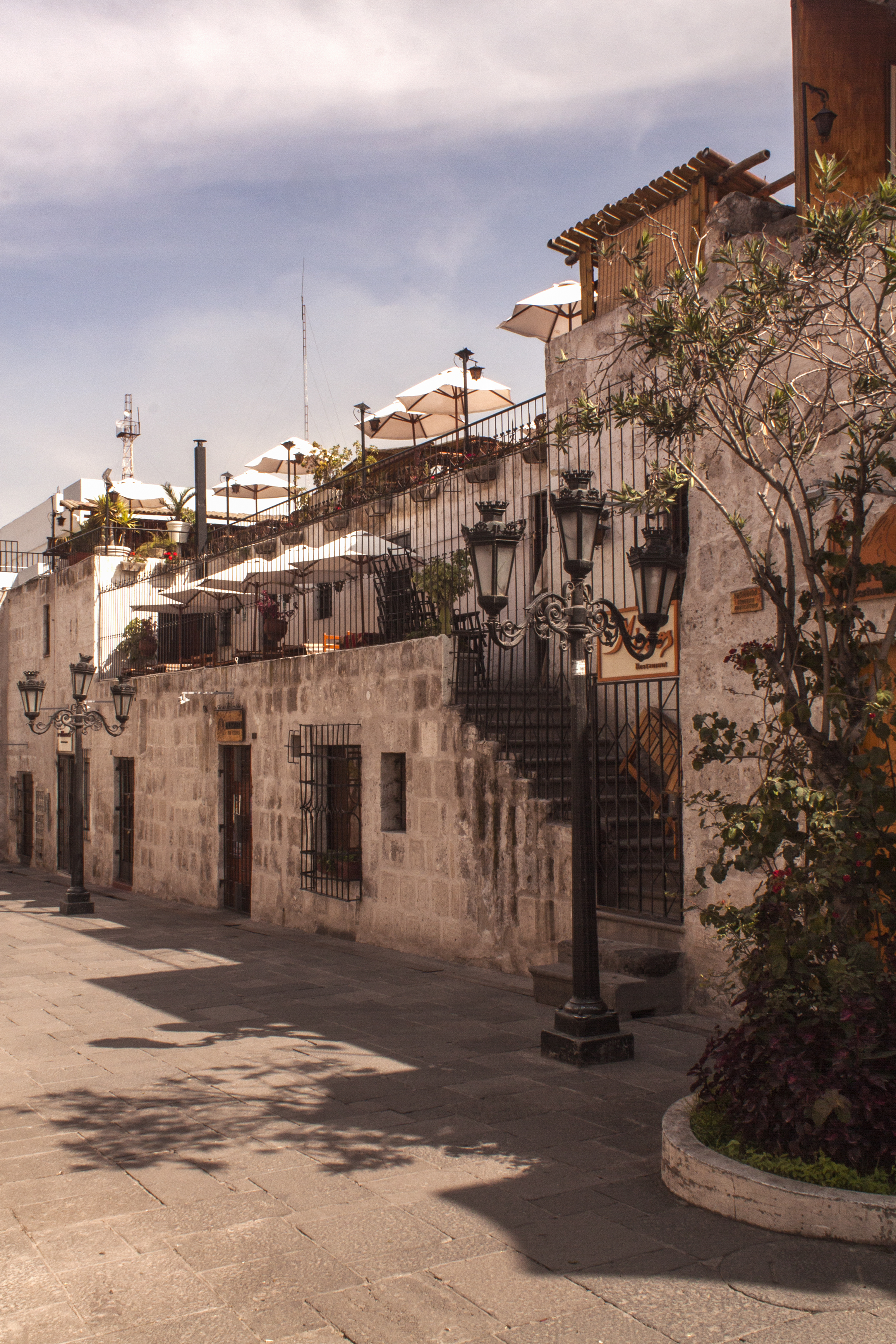 La callejuela ciudad de Arequipa, Arequipa, Perú