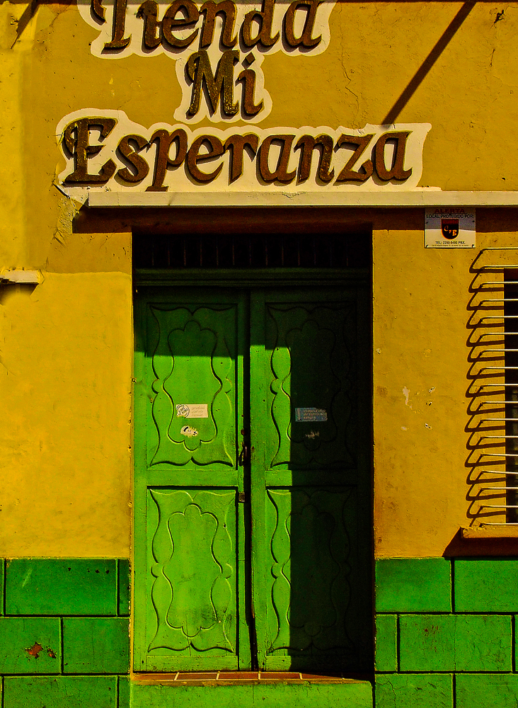 Tienda La Esperanza ciudad de León, León, Nicaragua