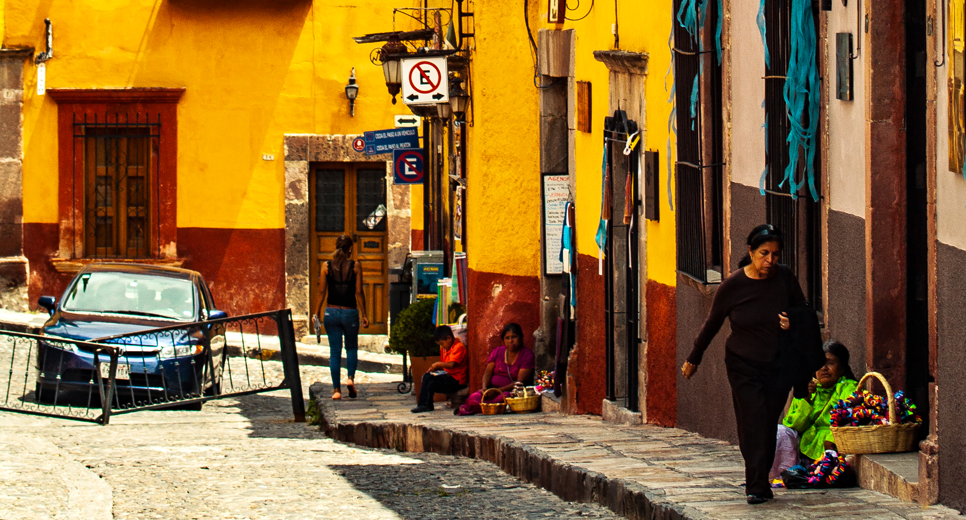 De amarillos y rojos San Miguel de allende, Guanajuato, México