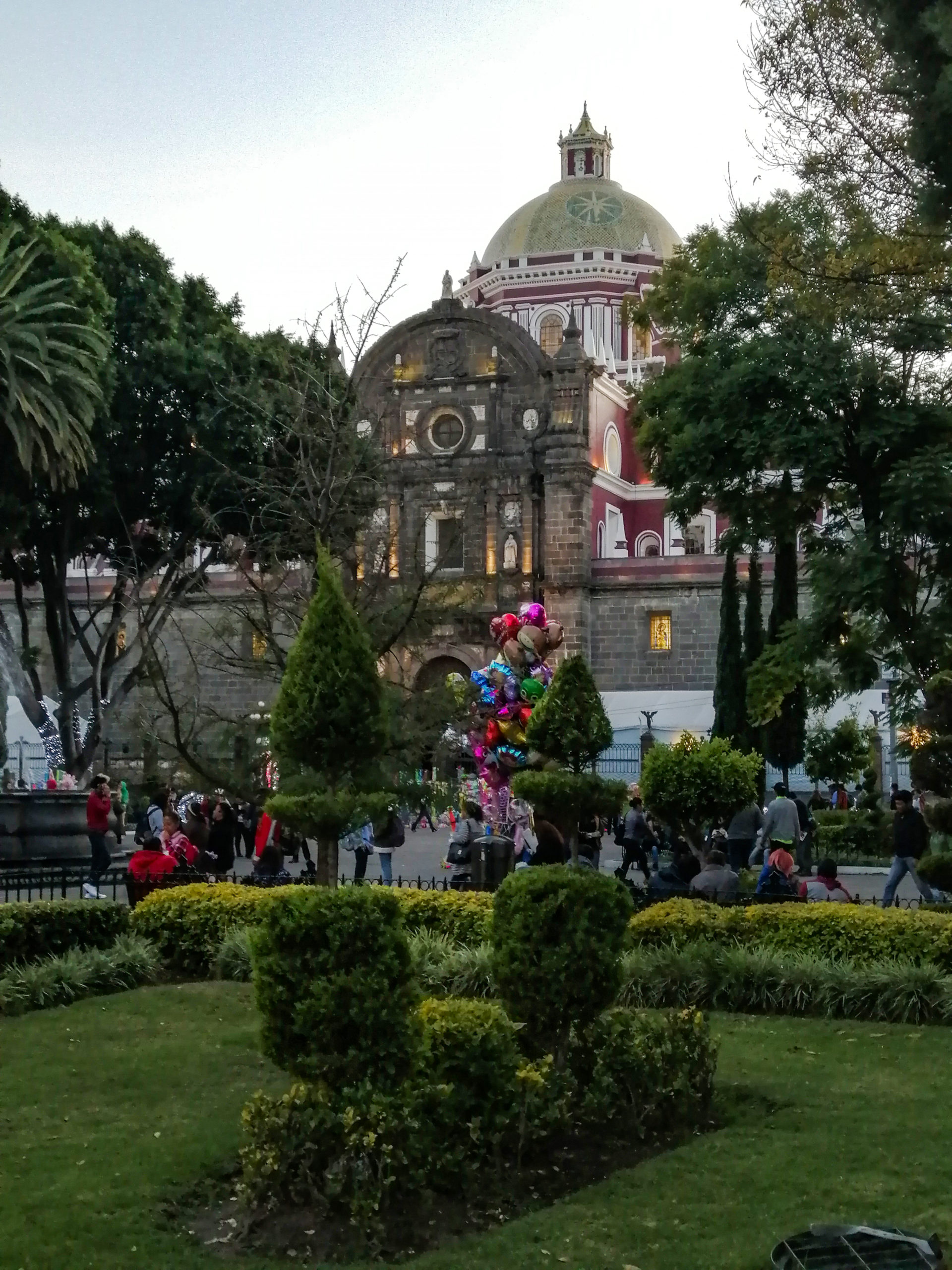 Sábado en el parque Centro histórico, Puebla, México