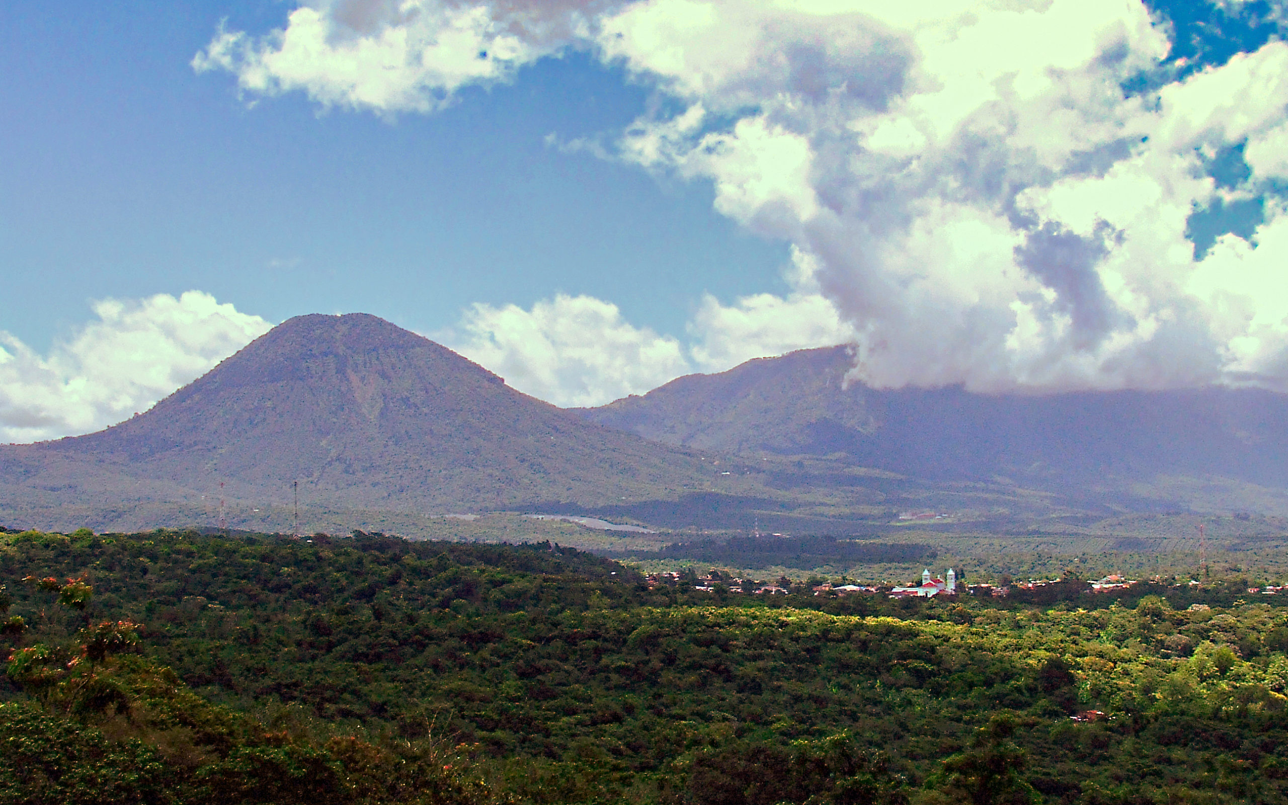 La tierra de volcanes Juayua, Sonsonate, El Salvador